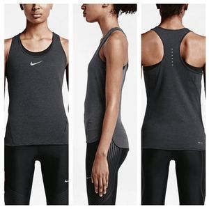 NEW Women's Size Small NIKE Running AeroReact Tank Top Black 723941-010
